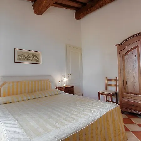 公寓 Locazione Turistica Il Falco.1